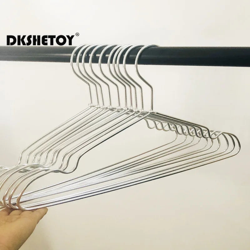 Cintres métal légers aluminium – lot de 10 doré ou argenté