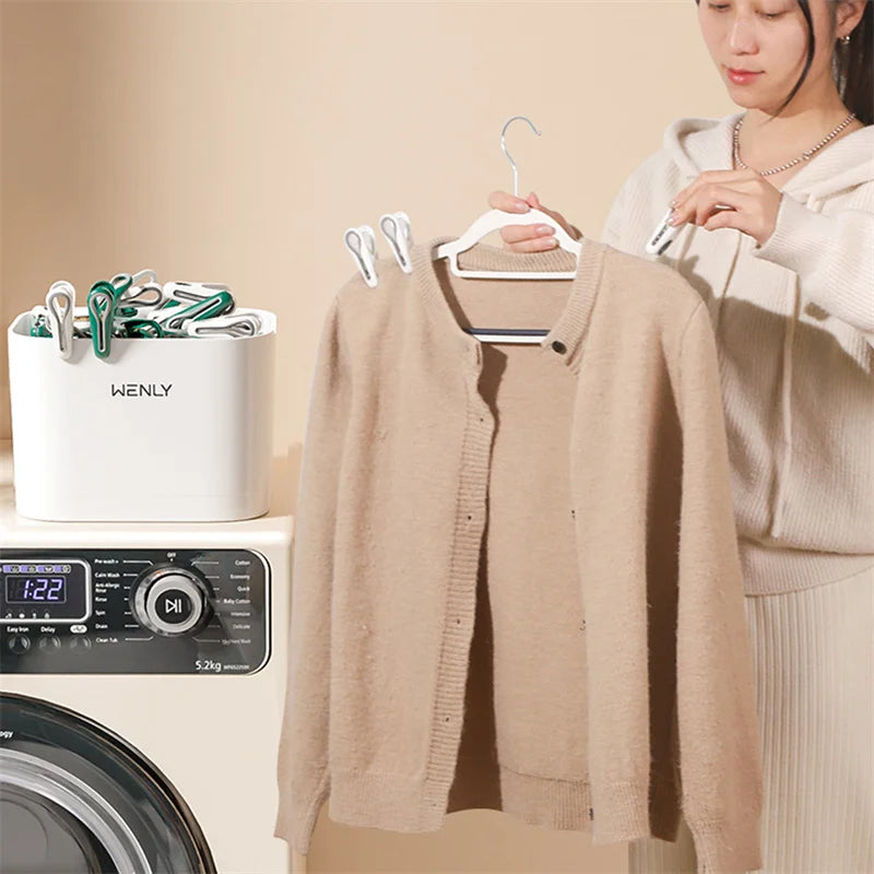 Pinces à linge plastique avec panier de rangement — lot de 24 ou 36